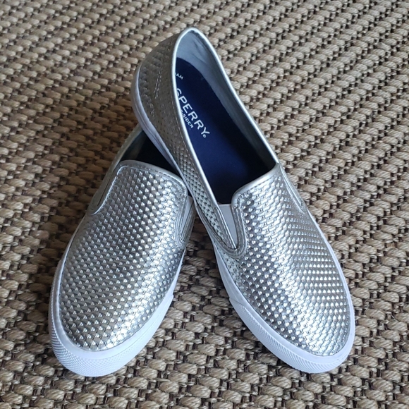 sperry gold slip on sneakers